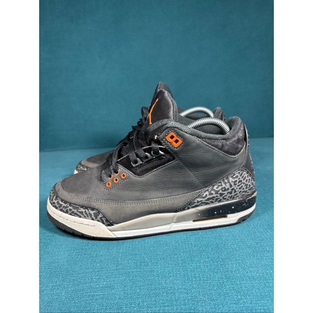 Nike Air Jordan 3 Retro Fear Pack GS Size 7Y (Women’s 8.5) Black Orange Cement